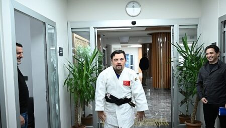 Başkan Kocaman’dan Kartepeli Yıldızlara Tam Destek