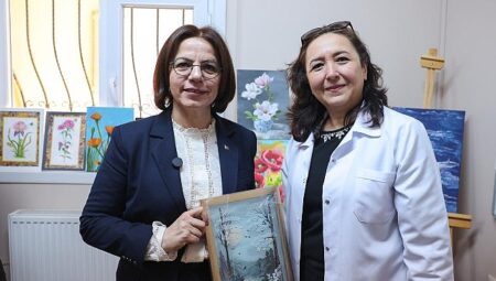 Başkan Köymen, Anneler Günü kutlama programına katıldı