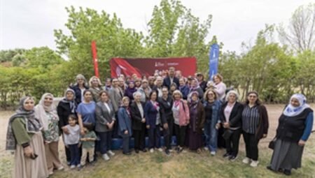 Başkan Tugay şehit anneleriyle bir araya geldi