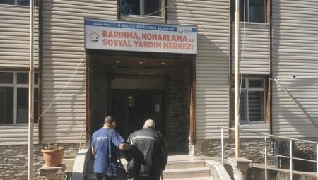 Çöp evden Büyükşehir’le hayata tutundu