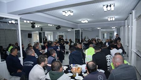 Emekçilere 1 Mayıs Kutlaması