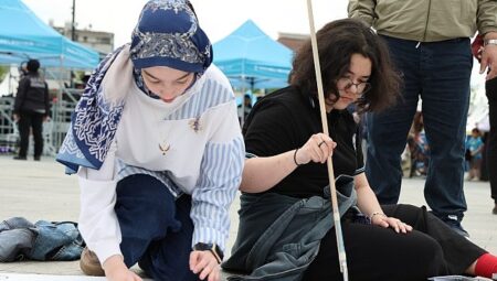 Gençliğin enerjisi EnFest’te resimlere yansıdı