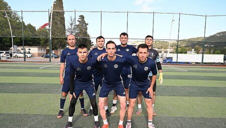 Grand Lig Kurumlar Yarışıyor Futbol Turnuvası’nı “Dostluk” kazandı
