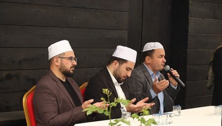 Kandıra Baba Tepesi’nde  Akçakoca Bey Dualarla Anıldı
