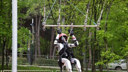 Türkiye’nin Nüfusa Kayıtlı İlk İnsansı Robotu Canik Macera Parkı’nda