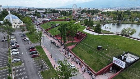 2 saatte 2 bin ziyaretçi