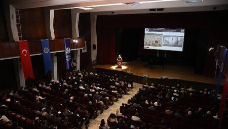Ankara Üniversitesi 80 Yaşında