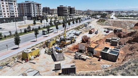 Başkan Altay, Mikro Tünel Sistemi ile Hayata Geçirilen, Taşkınları Önleyecek Ana Kolektör Hattının Tamamlandığını Açıkladı