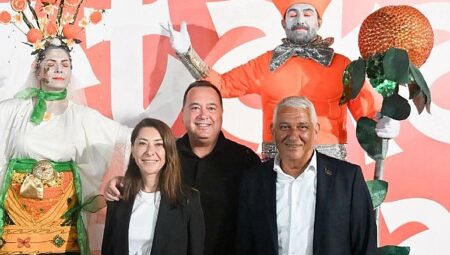 Başkan Besim Dutlulu 48. Güzelyurt Portakal Festivali’ne Katıldı