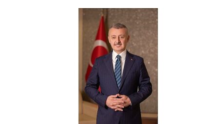 Başkan Büyükakın’dan Babalar Günü mesajı