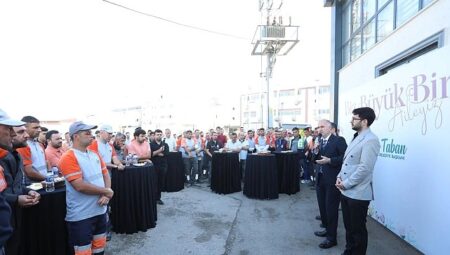 Başkan Taban Temizlik İşleri Müdürlüğü Personeliyle Buluştu
