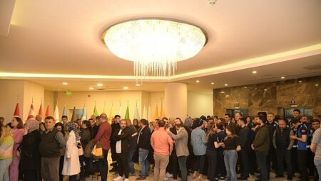Bayram Sevinci Paylaşıldı