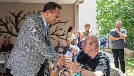 Bornova’da Babalar Günü’nde kuşaklar buluştu