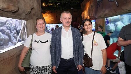 Büyükakın’dan çocuklarla dolu bir gün