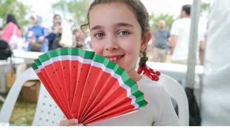 Büyükşehir, İzmit’i bayram yerine çevirdi