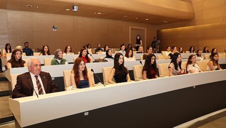 Gençler Nilüfer’de geleceğe hazırlanıyor