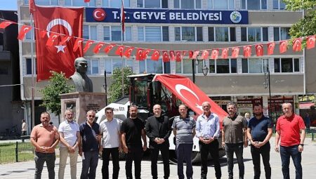 Geyve Belediyesi Araç Envanterine Yeni Silindir Kazandırdı