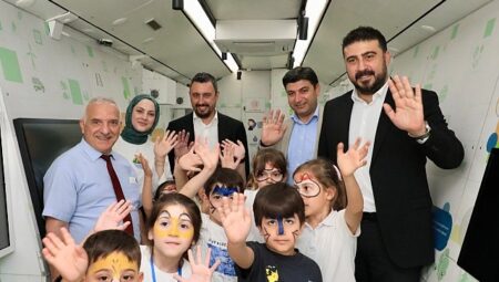 İETT’den Öğrencilere Anlamlı Destek