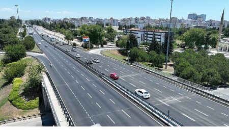 İller Bankası Kavşağı’nda asfalt çalışması yapıldı