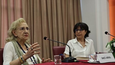 İnci Aral Nilüfer’de okurlarıyla buluştu