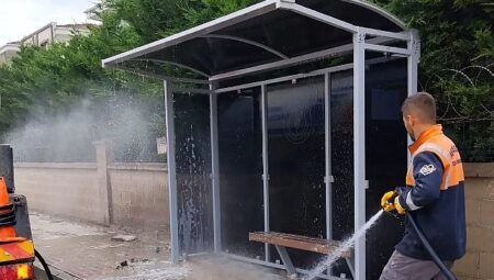 İnegöl Belediyesi’nden Çevre Haftasına Yakışan Bayram Mesaisi
