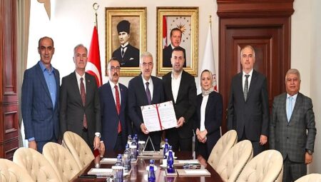 İnegöl’ün Yeni Aile Sağlığı Merkezi İçin İmzalar Atıldı