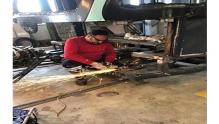 İzmir Metro araçlarını kendi gücüyle yeniliyor