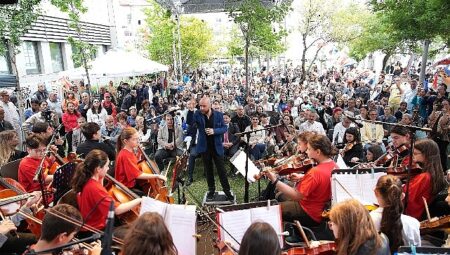 Kadıköy Kitap Günleri heyecanı sürüyor