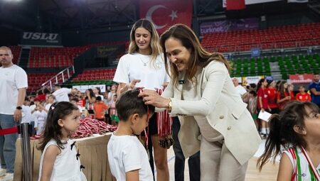 Karşıyaka’da Kış Spor Okulları’na görkemli kapanış