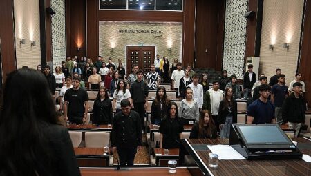 Keçiören’de Stajyerlerin Geleceğine Yön Verecek Eğitim