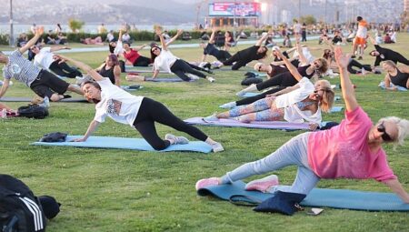 Konaklılar Kordon’da sporla buluştu