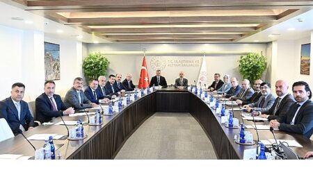 Konya Heyeti Ankara’da Bakanlarla Yatırımları ve Projeleri Değerlendirdi