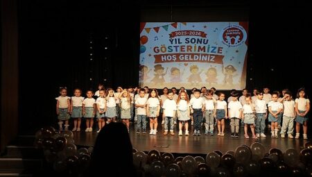 Maltepe Belediyesi’nin kreşlerinde yılsonu heyecanı