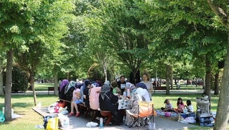 Maltepe’de kadınlar bahar pikniğinde buluştu