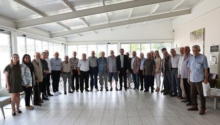 Nilüfer’de yaşlılara Babalar Günü ziyareti