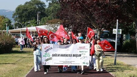 Osmangazi’de Başarılı Öğrenci ve Öğretmenlerle Anlamlı Buluşma