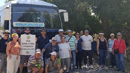 Tarihin izinde bir gün: Emeklilerden Seferihisar gezisine tam not
