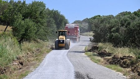 Tütenli ve İlyaslar’ı Bağlayan Yolda Asfalt Çalışmaları Başladı