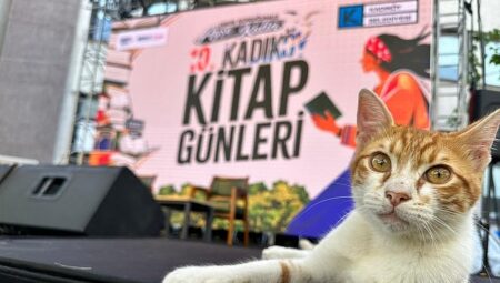 Yazarlar ve Okurlar Kadıköy’de Buluşuyor