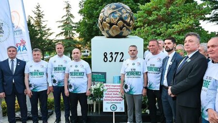 Bayrampaşa’da Srebrenitsa şehitleri için anlamlı yürüyüş