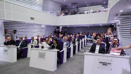 Buca’nın çınarları için “3. Yaş Üniversitesi” kuruluyor