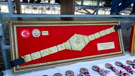Burhaniye’de Ata Sporu Fırtına Gibi Esti