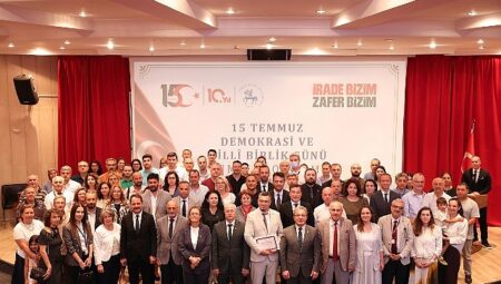 DEÜ’de 15 Temmuz Demokrasi ve Millî Birlik Günü kapsamında anma programı düzenlendi