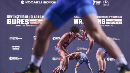 Dünya güreşi Kocaeli’de buluştu