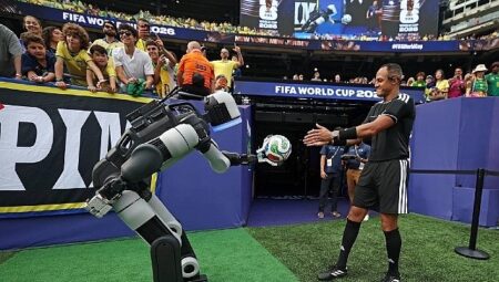 Hyundai’nin İnsansı Robotu Atlas FIFA Dünya Kupası 2026™ Sahnesinde