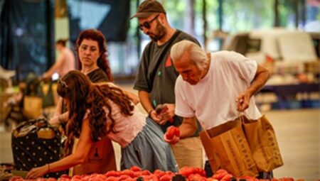 İzmir’in ömrü uzatan pazarı: Ekopazar İzmir