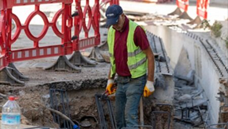 İZSU, kentin Güney Bölgesi’nde 50 kilometrelik altyapı ağını örüyor.
