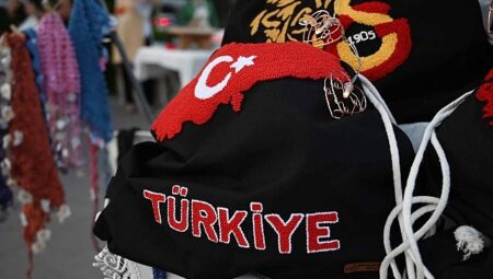Kemer’de “Üreten ev hanımları” kermesi