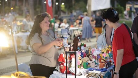 Konak’ın Gece Kermesi ile 150 kadının emeği kazanca dönüşüyor