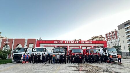 Konya Büyükşehir Alanya’daki Yangında Söndürme Çalışmalarına Destek Oluyor